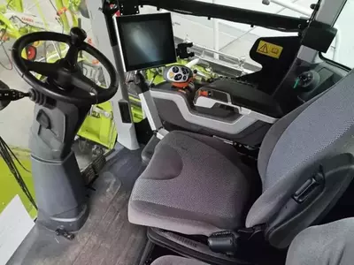 Claas jaguar 940 yem-xashak yig‘ish kombayni