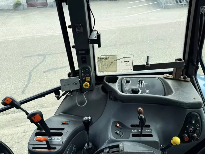  Трактор колесный New Holland TS90 4WD - Traktorlar