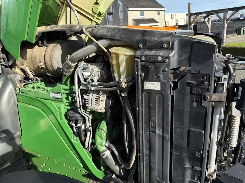  Трактор колесный John Deere 6155R Autopowr  - Fresh online©️