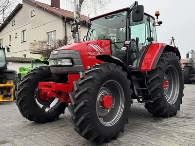 McCormick MC100 g‘ildirakli traktori