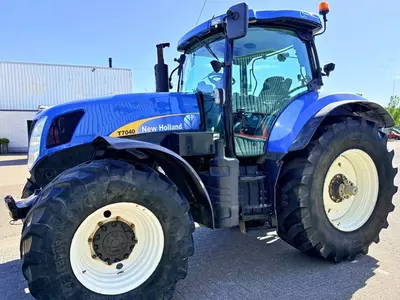 New Holland T7040 Power Command g‘ildirakli traktori