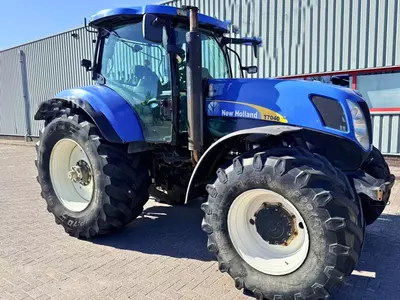   New Holland T7040 Power Command g‘ildirakli traktori