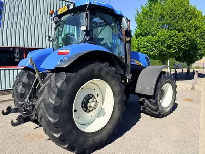  New Holland T7040 Power Command g‘ildirakli traktori Chakana savdo