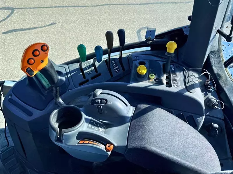  New Holland T7040 Power Command g‘ildirakli traktori  - Fresh online©️