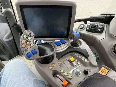 Трактор колесный Deutz-Fahr Agrotron 7250 TTV с трансмиссией VT52