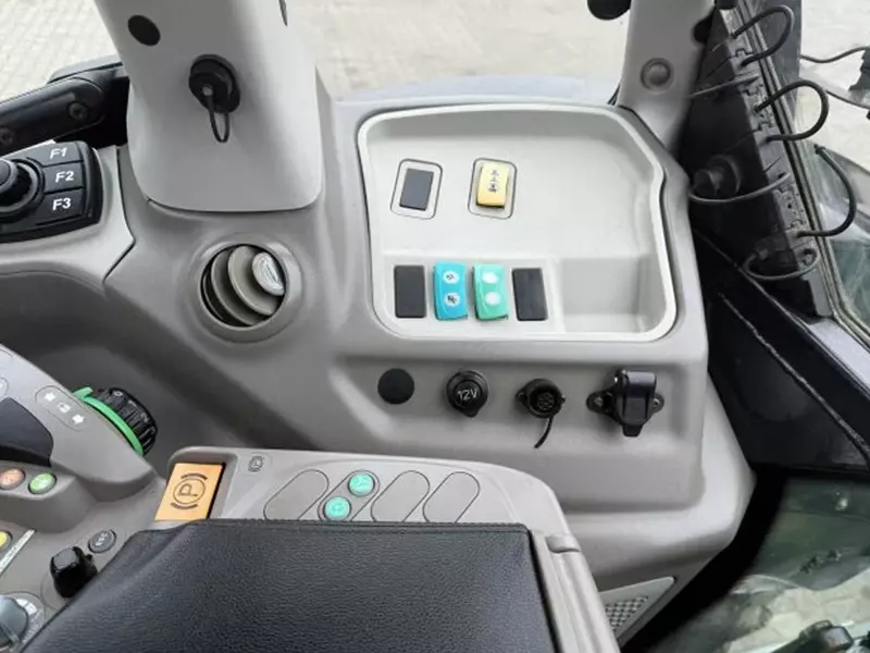  Трактор колесный Deutz-Fahr Agrotron 7250 TTV с трансмиссией VT52 Traktorlar