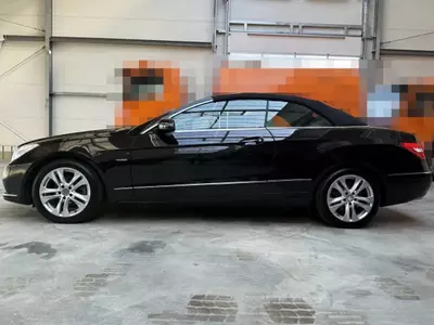  Кабриолеты Mercedes-Benz E-klasse 220 CDI Cabrio BlueEfficiency - 