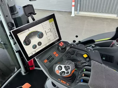 Трактор колесный Claas AXION 960 CMATIC CEBIS