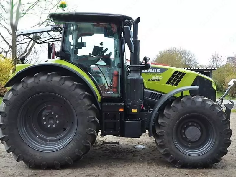   Трактор колесный Claas Arion 660 CMATIC Night Edition