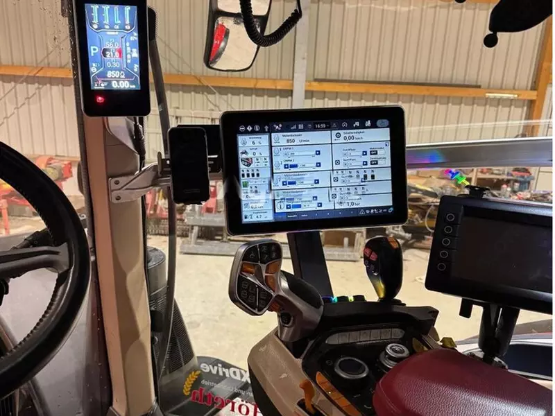  Case IH PUMA 260 CVX AFS g‘ildirakli traktori Traktorlar