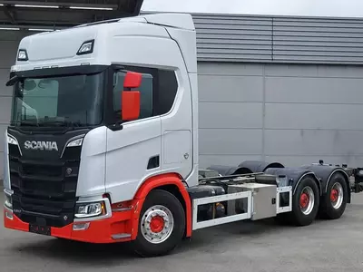 Шасси грузовика Scania R650