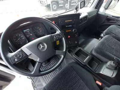 Шторки грузовик Mercedes Arocs 1827.4x4