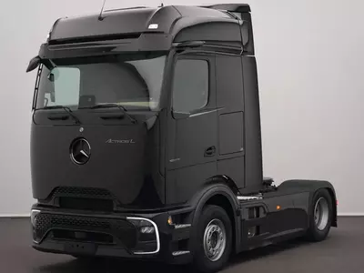 Тягач Mercedes Actros L 1853
