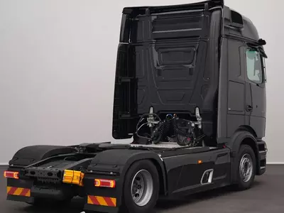  Тягач Mercedes Actros L 1853 Fresh online©️