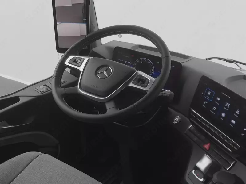  Тягач Mercedes Actros L 1853 Тягачи