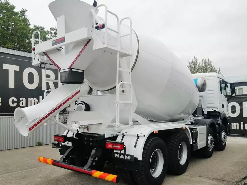 Автобетоносмеситель MAN TGS 35.440 8X4 с объемом барабана 10 м³