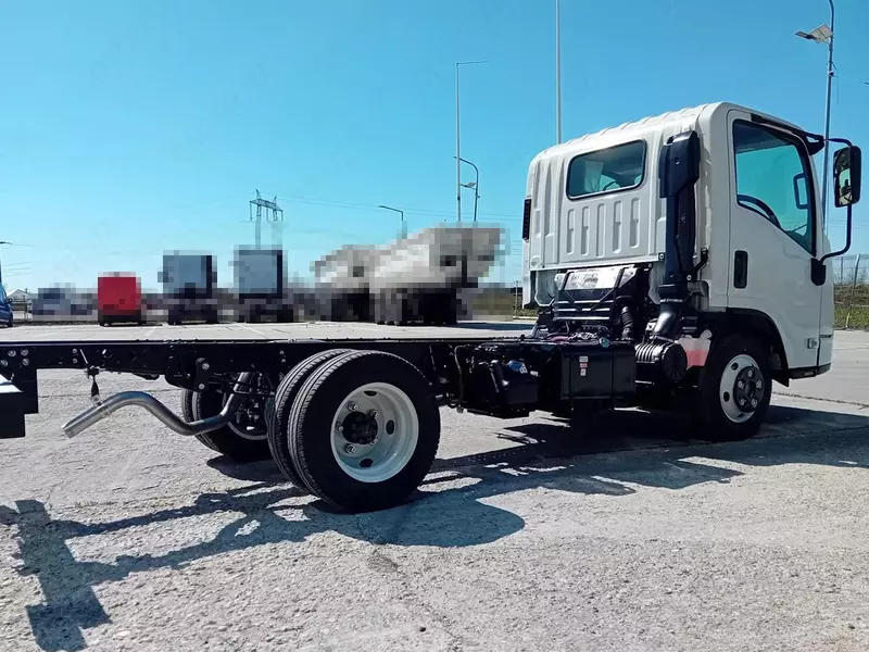 Isuzu M21 yuk mashinasi shassisi