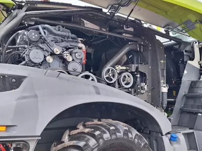 Кормоуборочный комбайн CLAAS Jaguar 970