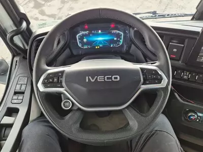 Шасси грузовик Iveco S-WAY AS260S50Y/FS CM 6x2 BDF