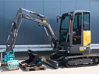 Volvo ECR 25 D gusenitsali mini ekskavator