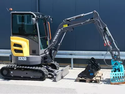   Volvo ECR 25 D gusenitsali mini ekskavator