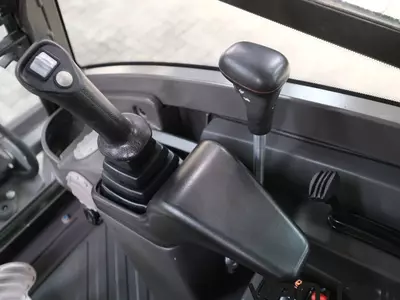 Гусеничные мини экскаватор Volvo ECR 25 D