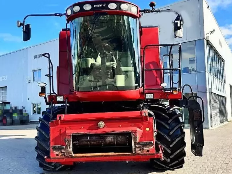 Зерноуборочный комбайн Case IH Axial-Flow 5088