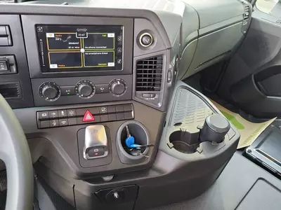 Mercedes Arocs 4851 samosvali