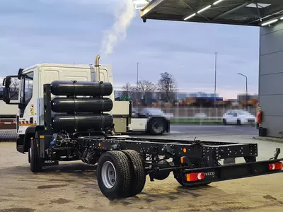  Шасси грузовика Iveco Eurocargo 120E210 - 