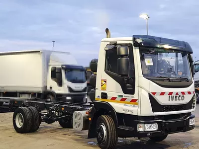  Шасси грузовика Iveco Eurocargo 120E210 Только в розницу