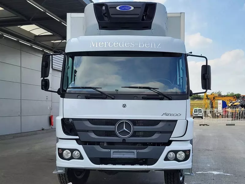   Холодильник грузовик Mercedes Atego 1725