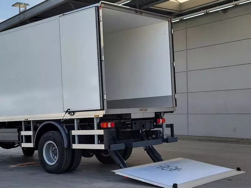  Холодильник грузовик Mercedes Atego 1725 - Fresh online©️