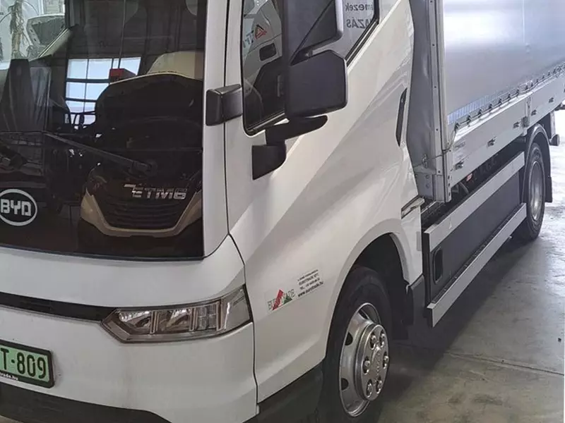  Тентованный грузовик BYD ETM6 SWB 4×2 (100% Electric) - Fresh online©️
