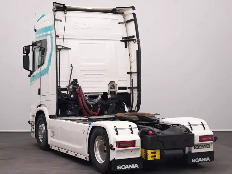  Тягач Scania S590 - 