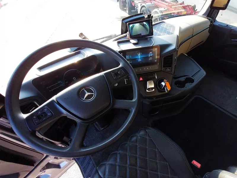  Mercedes Actros L 2848 подъемник с канатным приводом - Грузовые трейлеры