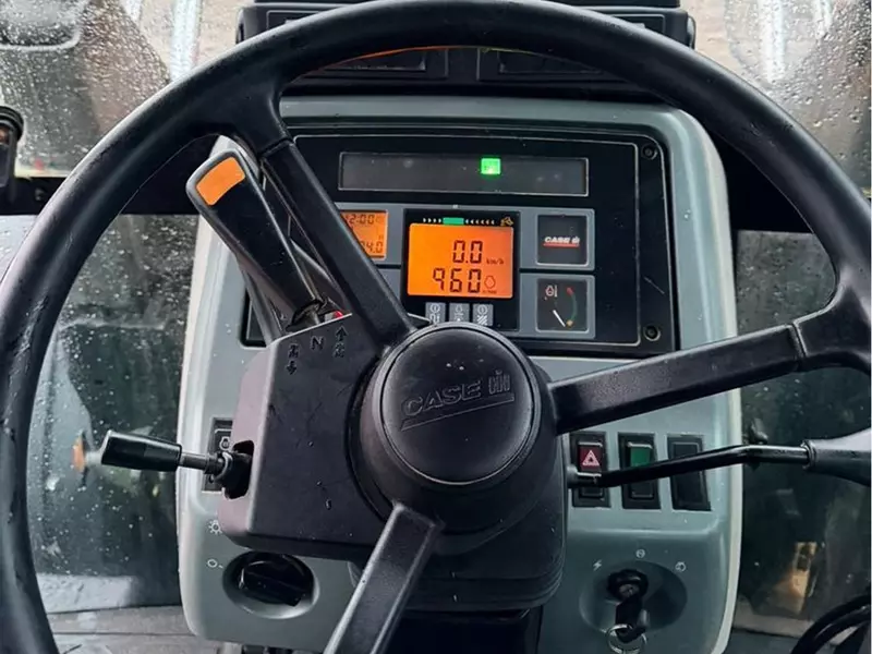  Case IH MX 90C g‘ildirakli traktori - Traktorlar
