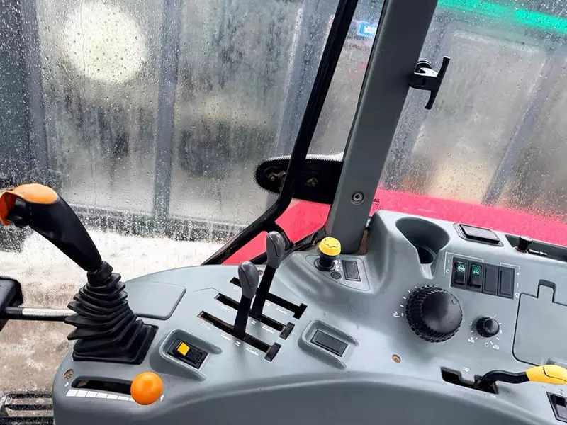  Case IH MX 90C g‘ildirakli traktori Traktorlar