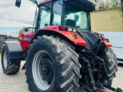 Трактор колесный Case IH Magnum 7210 Pro