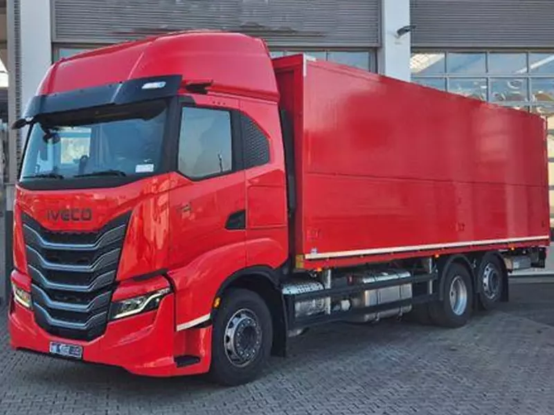 Iveco AS260S50Y/FS yuk mashinalari