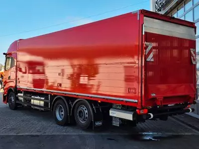  Iveco AS260S50Y/FS yuk mashinalari - 