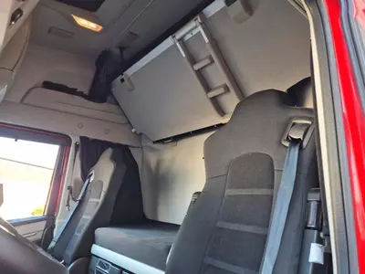 Iveco AS260S50Y/FS yuk mashinalari