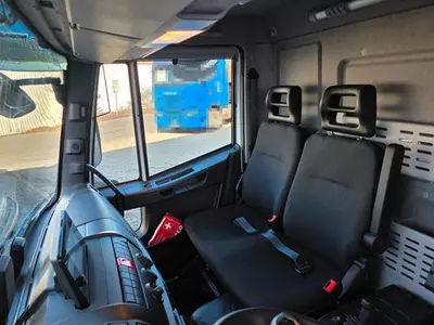 Iveco Eurocargo ML80E21 Koffer LBW yuk mashinalari