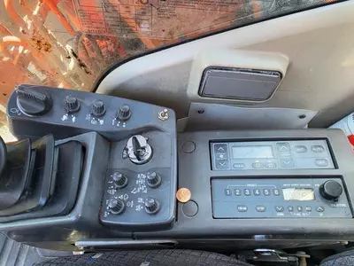 Колесные экскаватор Hitachi ZX140W-3