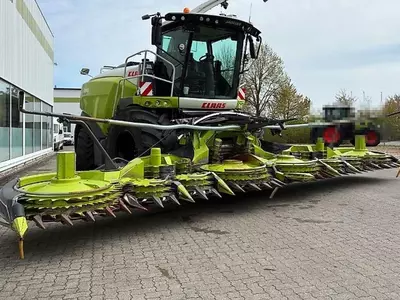  CLAAS jaguar 990 ozuqa yig‘ish kombayni Chakana savdo