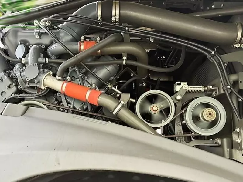  CLAAS jaguar 990 ozuqa yig‘ish kombayni Kombaynlar