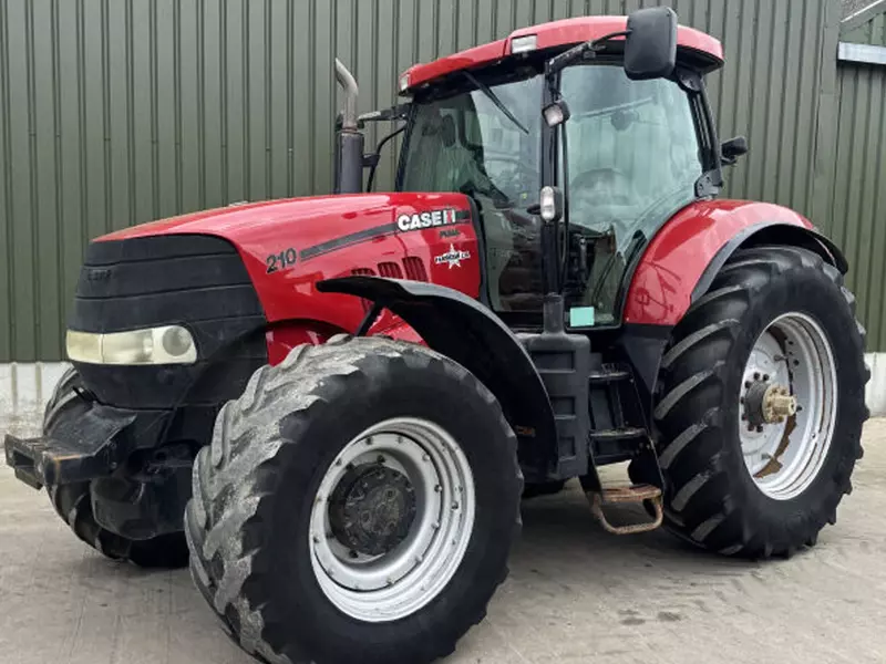 Трактор колесный Case IH Puma 210