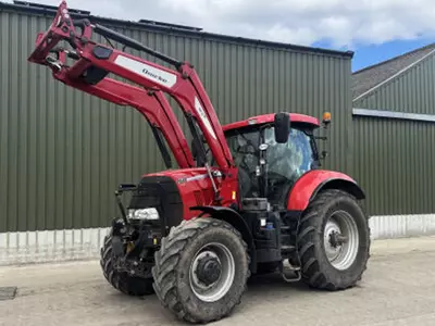 Трактор колесный Case IH Puma CVX 160 в комплекте с погрузчиком Quicke Q6M