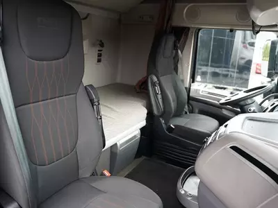 DAF XF 480 chodirli yuk mashinasi