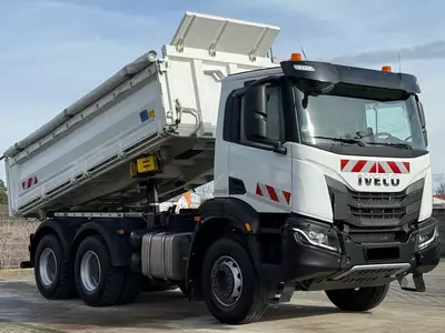 Самосвал IVECO AD_29.480 K / 6X4