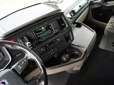 Тягач Scania S 590